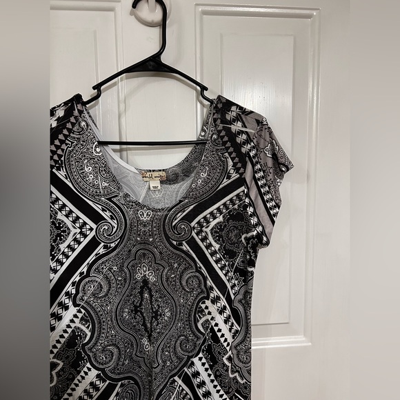 World unity dress - Picture 3 of 7